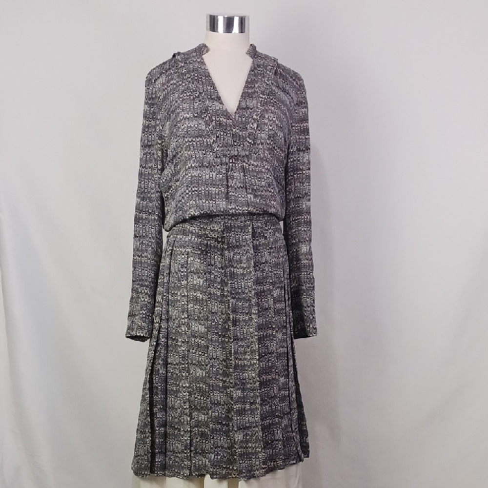 Tory Burch Grey Long Sleeve Silk Print Dress.